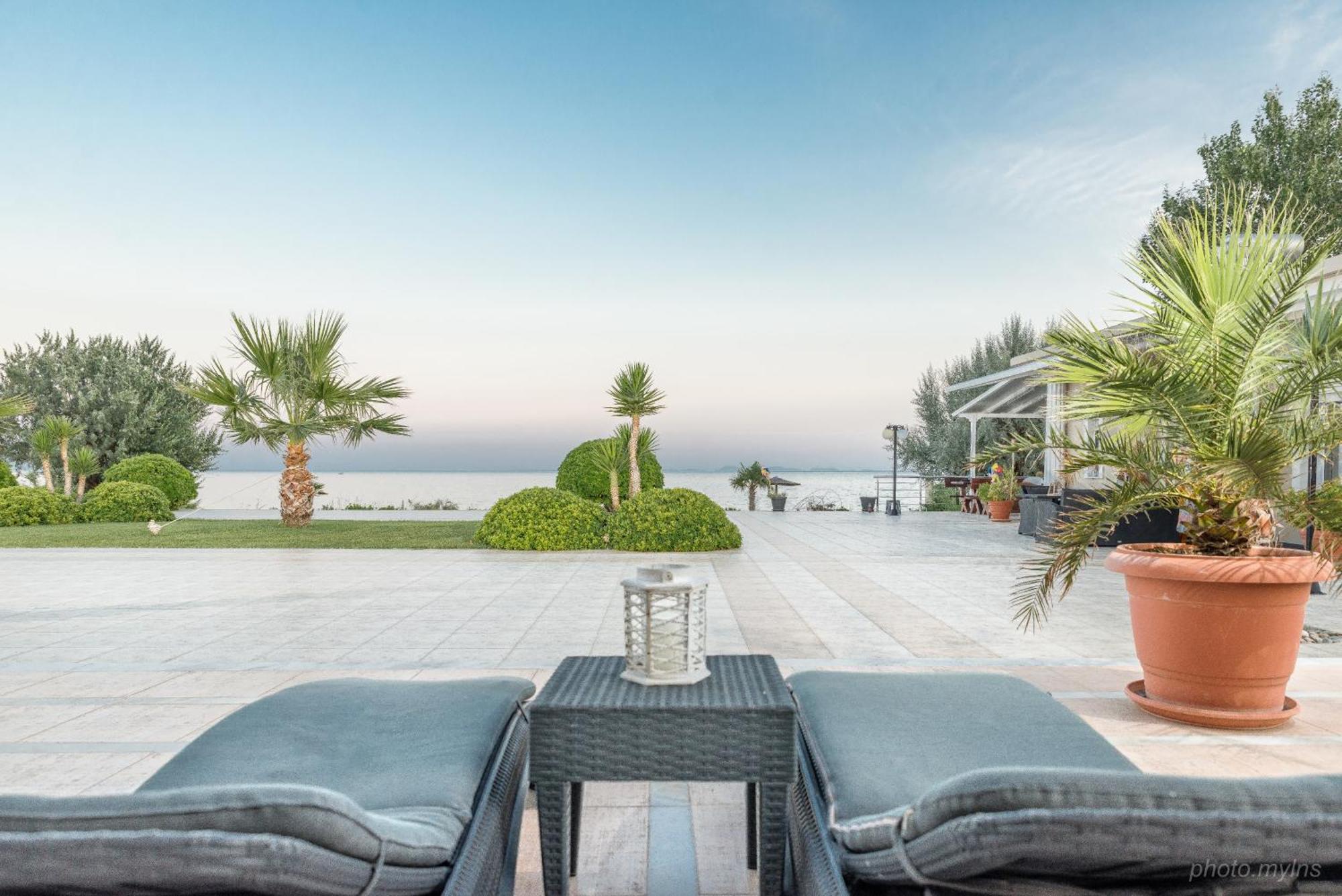 Villa Alexandros Alexandroupolis Exteriör bild